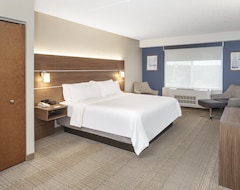 Hotel Holiday Inn Express & Suites Long Island-East End (Riverhead, USA)