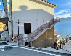 Toàn bộ căn nhà/căn hộ Armoni (Rota d’Imagna, Ý)