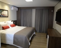 Hotelli Dubai Suites (Montes Claros, Brasilia)