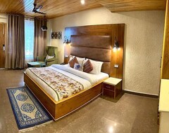 Mongas Hotel & Resort (Dalhousie, India)