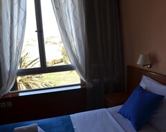 Khách sạn Hotel Liberty (Novalja, Croatia)