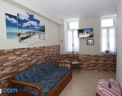 Koko talo/asunto Paraporti Room 2 (Andros - Chora, Kreikka)