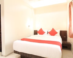 Khách sạn Oyo 39998 New Pune Residency (Pune, Ấn Độ)