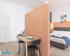 Majatalo Quarzo. Modern Rooms (Cagliari, Italia)