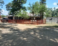 Hele huset/lejligheden Pa Pas Cabin: At Lake Sam Rayburn Monterrey Park Boat Launch Area (Huntington, USA)