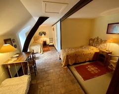 Cijela kuća/apartman Beautiful Cottage With Pool , Loire Valley Close To Orleans .1 Hour From Paris . (Sen Žan de Brej, Francuska)