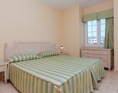 Hotel Apartamentos LIVVO Coloradamar (Playa Blanca, Spain)