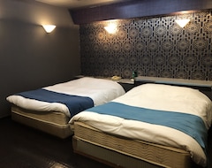 Hotel First Inn - Adults Only (Chiba, Japón)