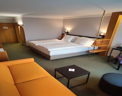 Khách sạn Best Western Parkhotel Brehna–Halle (Brehna, Đức)