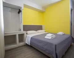 Otel Raise Boutique Rooms In Center Of Athens (Atina, Yunanistan)