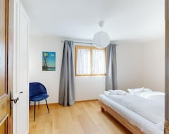 Koko talo/asunto Partly Renovated 3½-room Apartment On The Ground Floor. (Silvaplana, Sveitsi)
