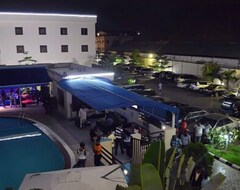 Hotel De Santos (Lagos, Nigeria)