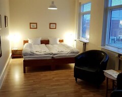 Khách sạn Hotel Sverre's Small (Rønne, Đan Mạch)