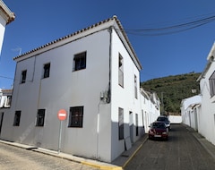 Cijela kuća/apartman Higuera De La Sierra, Magnificent House At The Gates Of The Sierra De Aracena (Higuera de la Sierra, Španjolska)