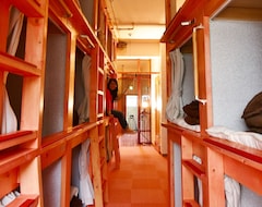 Hotelli Guest House Kainan (Naha, Japani)