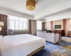 Hotel Ruiyang Crown (Yining, China)
