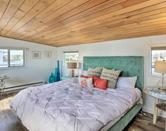 Toàn bộ căn nhà/căn hộ New! Waterfront Ferndale Home: Deck + Beach Access (Ferndale, Hoa Kỳ)