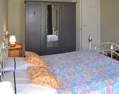 Toàn bộ căn nhà/căn hộ 3 Bedroom Accommodation In Biras (Biras, Pháp)