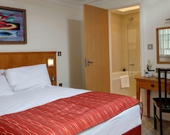 Queensway Hotel, Sure Hotel Collection by Best Western (London, United Kingdom)
