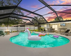 Toàn bộ căn nhà/căn hộ Luxury Pool Home Near Stadium - Bbq Grill- Firepit☆ (Tampa, Hoa Kỳ)