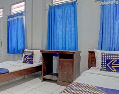 Khách sạn Spot On 92834 Wisma Dira Tiara Syariah (Bandar Lampung, Indonesia)