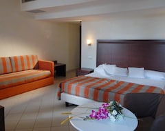 Khách sạn Life Resort Gusmay Beach & Spa - Hotel Cala Del Turco (Péschici, Ý)