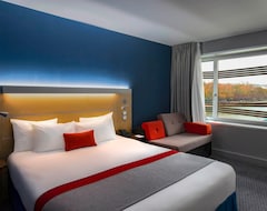 Hotelli Holiday Inn Express Paris-Canal De La Villette, An Ihg Hotel (Pariisi, Ranska)
