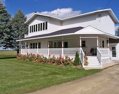 Hele huset/lejligheden Country Living Getaway At Josies Guest House (Brownsdale, USA)