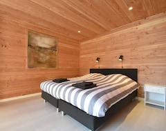 Koko talo/asunto Luxuriously Restored Farmhouse With Trendy Interior Close To Sea And Forest (Heerhugowaard, Hollanti)
