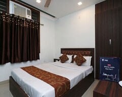 Hotel OYO 11648 CP Residency (Agra, India)