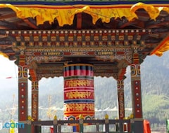 Hotel Whispering Woods Resort (Thimphu, Bután)