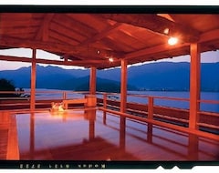 ホテル 富士河口湖温泉　若草の宿　丸栄 (富士河口湖, 国内)