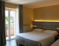 Khách sạn Hotel Harmony Suite (Selvino, Ý)