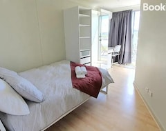 Pansion Cozy Room In 2-room Central Apartment-1 (Canberra, Australija)