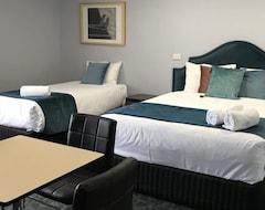 Khách sạn Town & Country Motor Inn (Forbes, Úc)