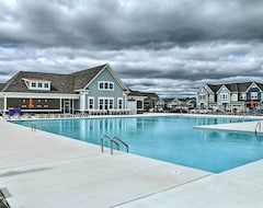 Toàn bộ căn nhà/căn hộ New! Chic Townhome W/ Pool Access: 4 Mi To Beach! (Millville, Hoa Kỳ)