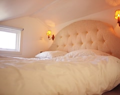 Hotel Cosy Cottage 200M From The Sea & Bath (Gotemburgo, Suecia)