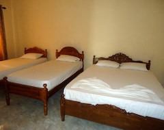 Khách sạn N Joy Inn (Trincomalee, Sri Lanka)