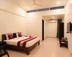 Hotel OYO 11889 White Hall (Nagpur, Indija)