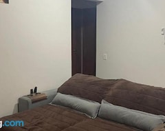 Entire House / Apartment Apartamento Espacoso 2 Quartos, Garagem Independente Area De Servico E Area Grande Externa (Viçosa, Brazil)