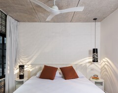 Hotel Nuove Design Lofts By The Spot (Playa del Carmen, México)