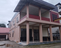 Khách sạn Oyo 92243 Fanilly Guest House Marabahan (Barito Kuala, Indonesia)