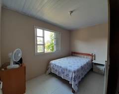 Entire House / Apartment House For 10 People In Arambaré On The Costa Doce 5 Blocks From The Beach (Arambaré, Brazil)
