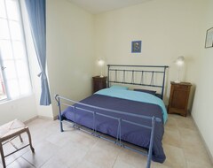 Cijela kuća/apartman Gite Bleu, 2 Room Apartment Located On The Ground Floor (Villamblard, Francuska)