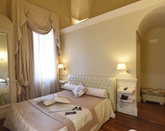 Hotelli Suite Hotel Santa Chiara (Lecce, Italia)