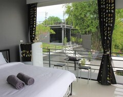 Hotelli Rimnamphotharam Resort (Ratchaburi, Thaimaa)