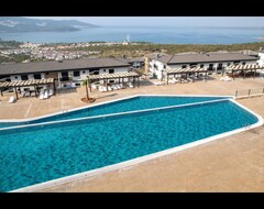Entire House / Apartment Sea View Flat With Shared Pool 5 Min To Beach (Milas, Turkey)