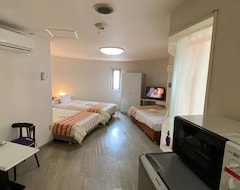Khách sạn Hotel Peace Land Naha (Naha, Nhật Bản)