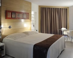 Hotelli Ritz Lagoa da Anta Hotel (Maceió, Brasilia)