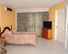 Khách sạn Stingray Beach Studio (Negril, Jamaica)